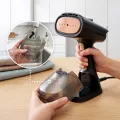 TESLA AeroGrip Steamer EA404 - naparovač odevov s funkciou odsávania