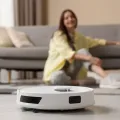 TESLA RoboStar iQ660 - laserový robotický vysávač