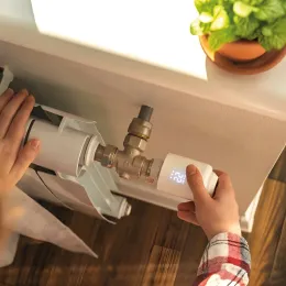 TESLA WiFi SV50 - inteligentná termostatická hlavica